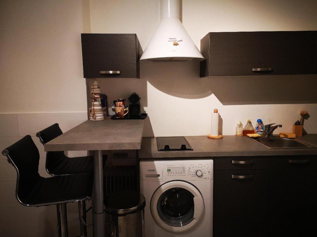 Superbe Studio Meuble Cosy Avec Lit Superconfort Au Calme Jean Medecin Nice Exterior photo